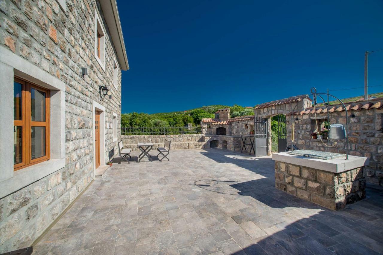 Villa Old Castle *